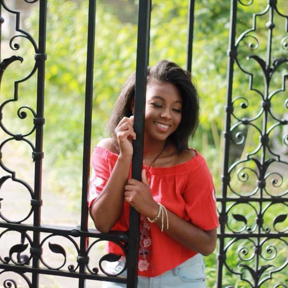 Meet your Posher, Taylor